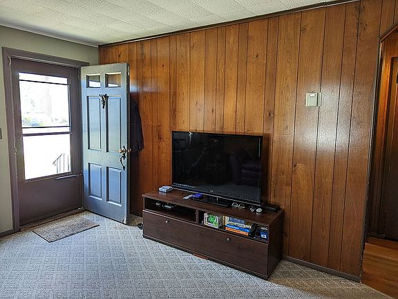 3rd image of 116 Washington Pl