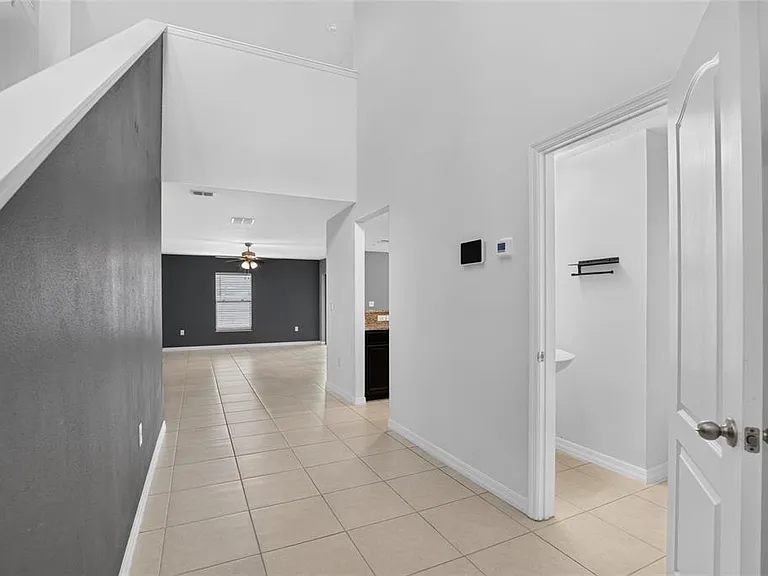 1115 Wynnmere Walk Ave — Photo 8