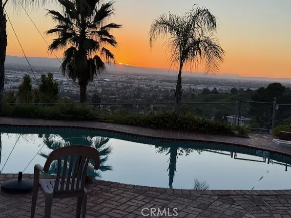 3003 Mesa Verde Dr, Burbank, CA 91504