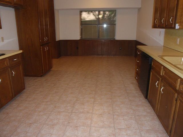 1st image of 3265 Winterhawk Dr