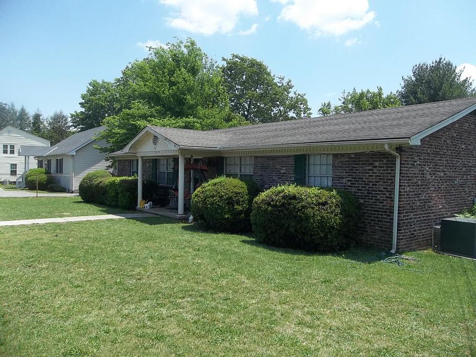 1st image of 1018 Cedar Ln #A
