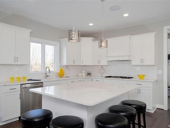 5th image of 6 Sandpiper Ct