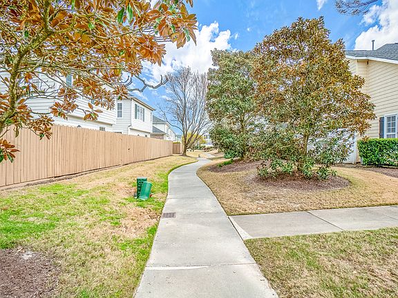 3rd image of 5348 Charmont Ct