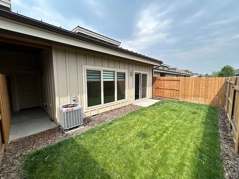 3674 SW Badger Ave — Photo 17