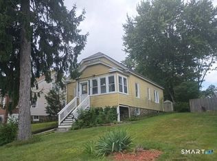 75 Wacona Ave, Waterbury, CT 06705