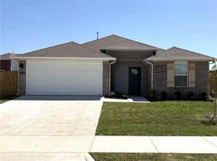 112 Ratliff Ave, Pea Ridge, AR 72751