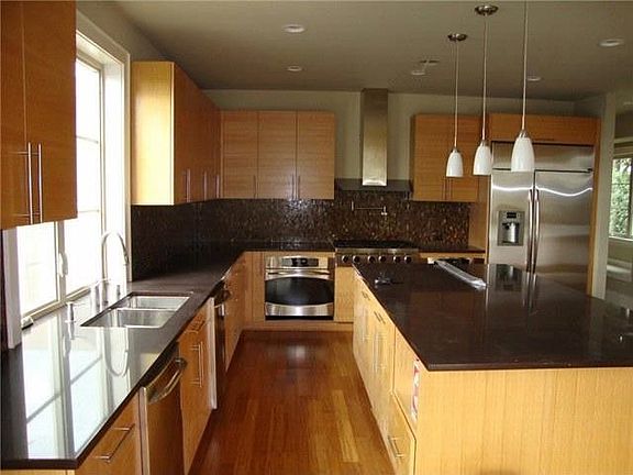 4th image of 11226 NE 87th St