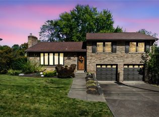 4859 S Emblem Dr, Pittsburgh, PA 15236