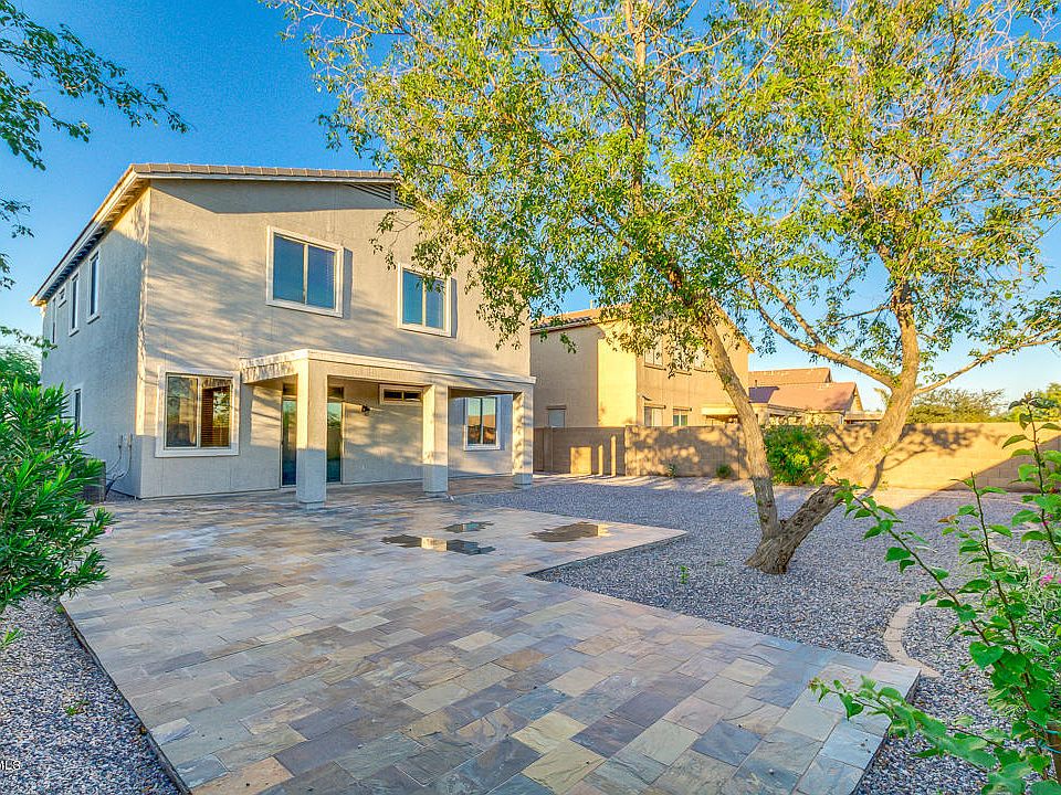 1st image of 43685 W Oster Dr