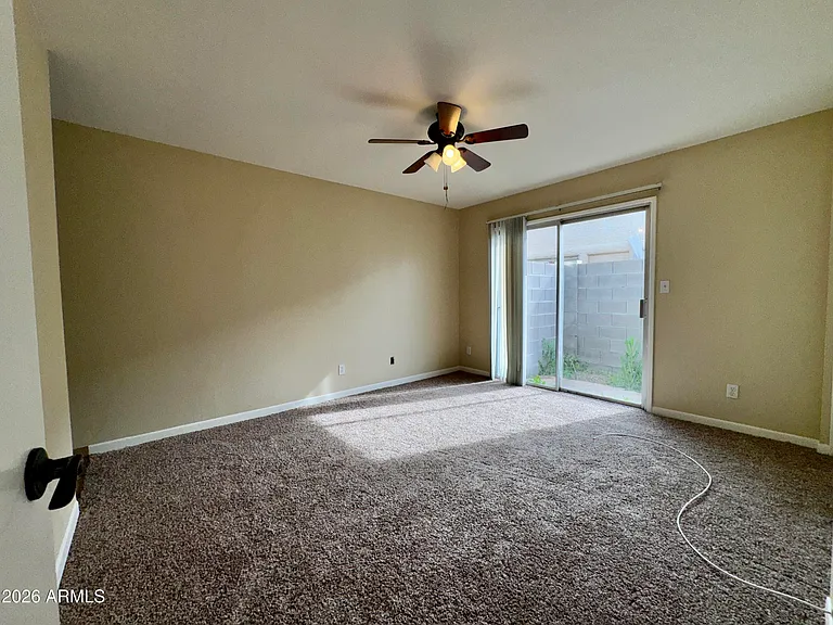 546 S Allred Dr — Photo 18