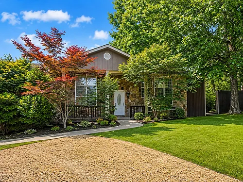 4700 Rolling Green Dr Photo 1 4700 Rolling Green Dr Photo 1