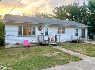 702 S Main St, Leon, IA 50144