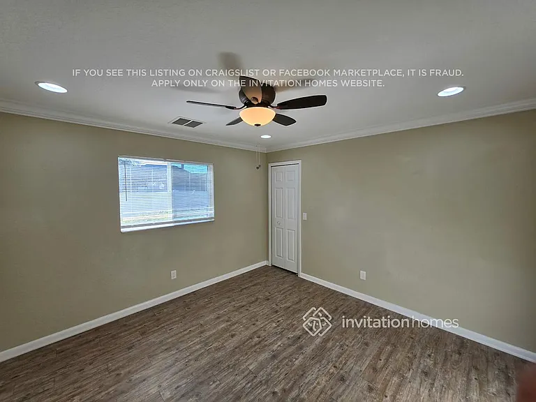 624 SE 18th Ter — Photo 11