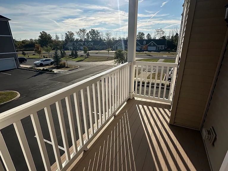 Dockside Village Apartments — Photo 29