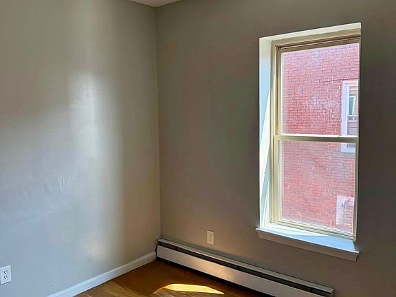 5th image of 248 Franklin Ave #3S