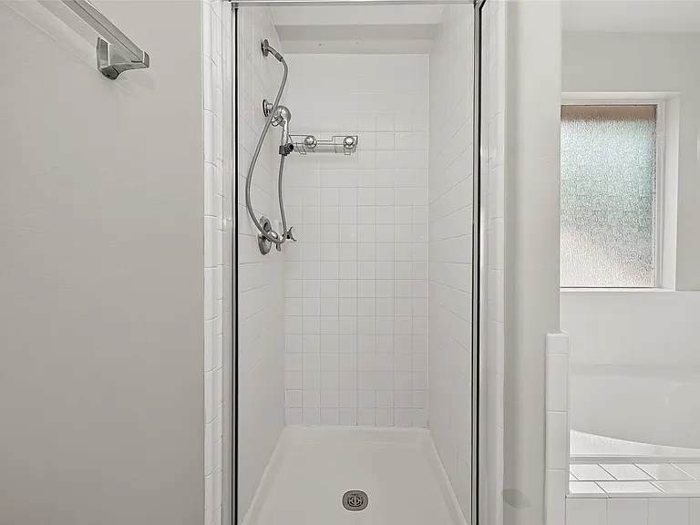 10031 Magnolia Way — Photo 40