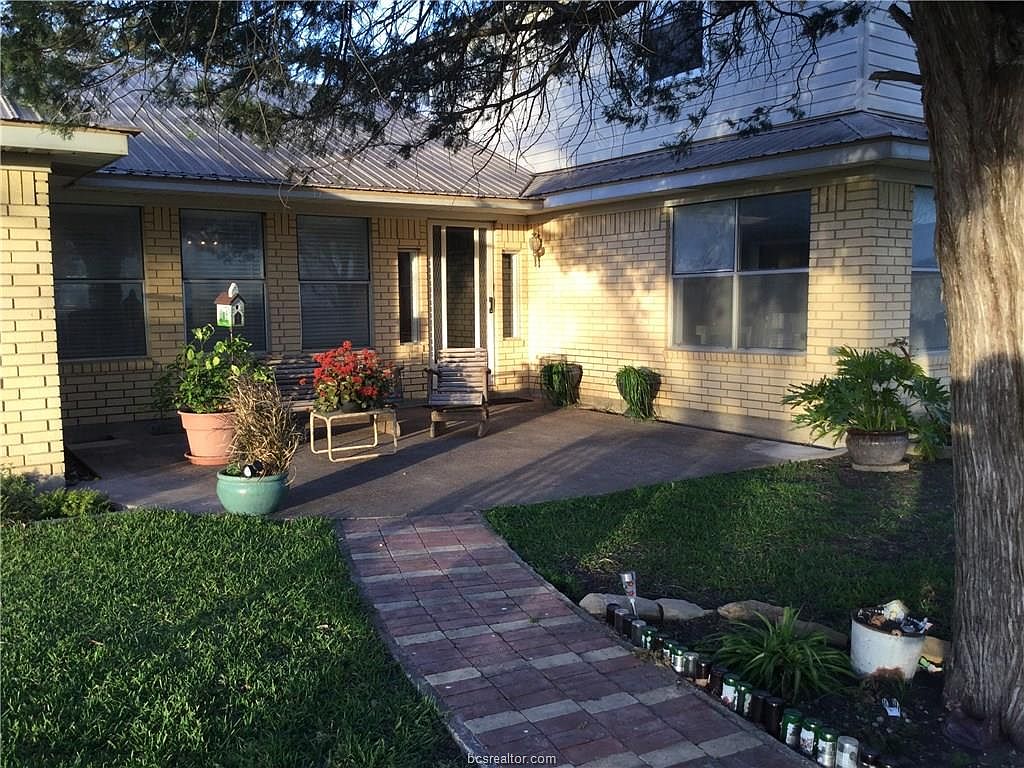 6611 County Road 418, Thorndale, TX 76577 | Zillow