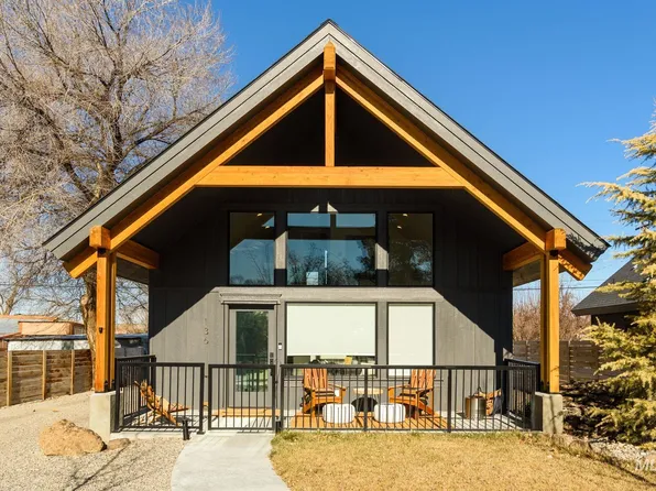 136 E Arthur Ave, Glenns Ferry, ID 83623