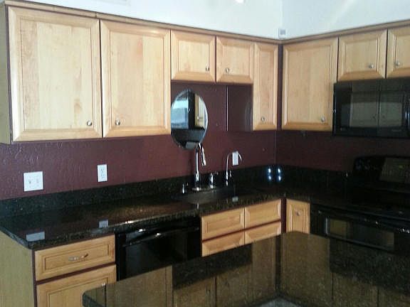 3rd image of 1535 N Horne Unit 70