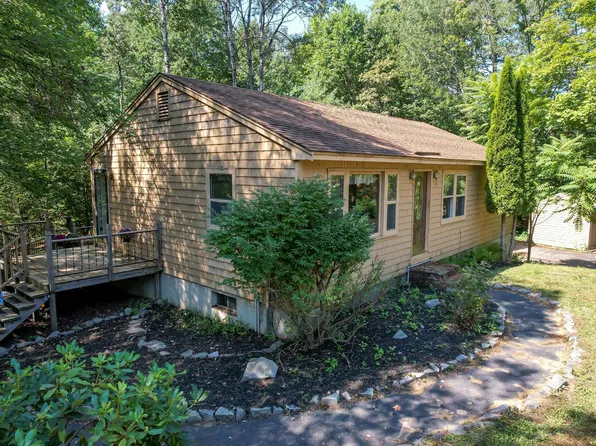 69 Lovering Avenue, Loudon, NH 03307