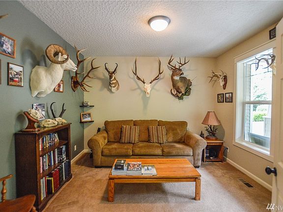 3rd image of 186 Erion Ln