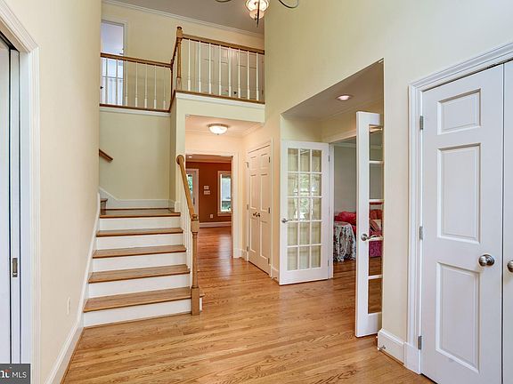 2nd image of 6815 Tennyson Dr