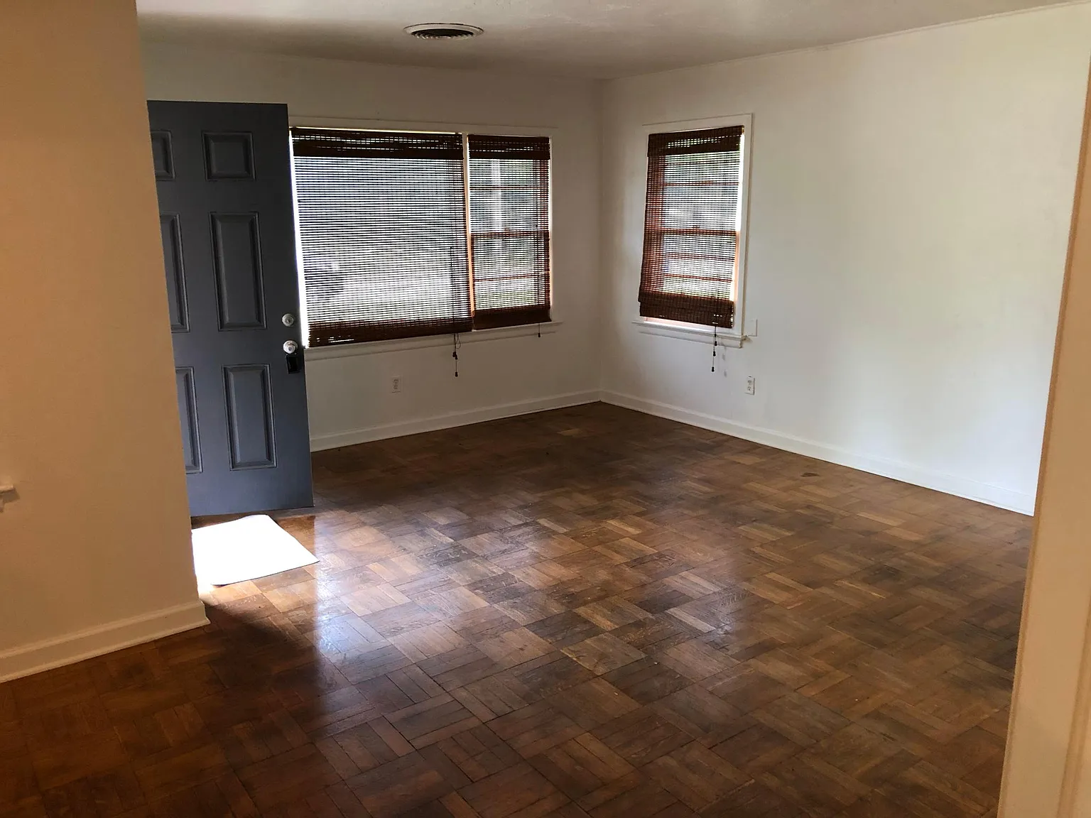 2332 Ashley Dr — Photo 4