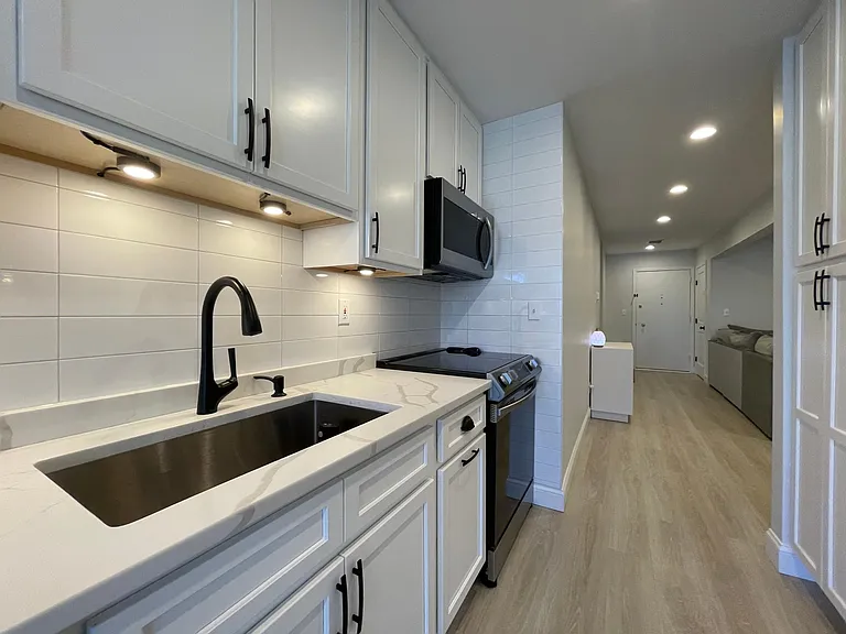104 Southport Woods Dr — Photo 8