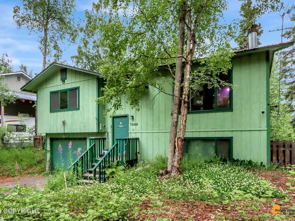 7600 Evander Dr, Anchorage, AK 99518