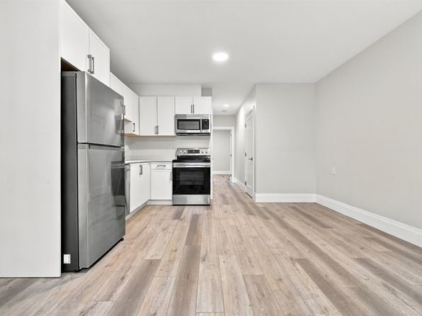 1 bedroom rental in Surrey — photo 2