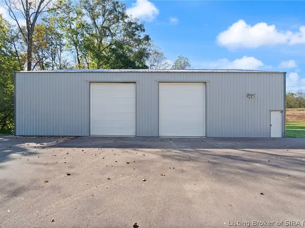 25 S. Orchard Road, Salem, IN 47167