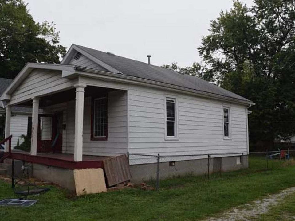 2nd image of 1817 E Michigan St