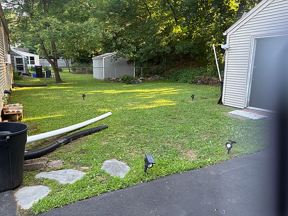 3rd image of 157 Sycamore St #1