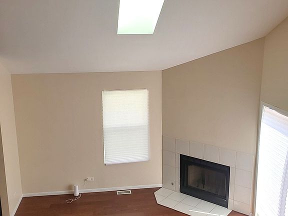2nd image of 16045 Wood St
