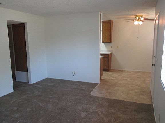 3rd image of 1833 Pueblo Dr
