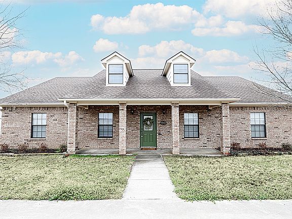 5th image of 795 Beach Rd