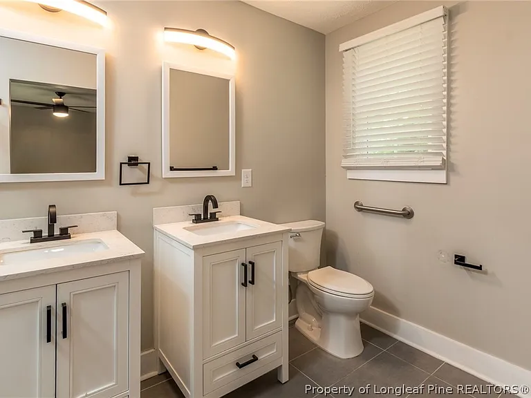 216 Circle Ct — Photo 11