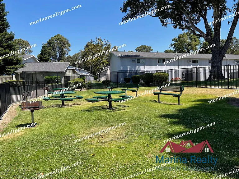 211 Del Luz Ct — Photo 41