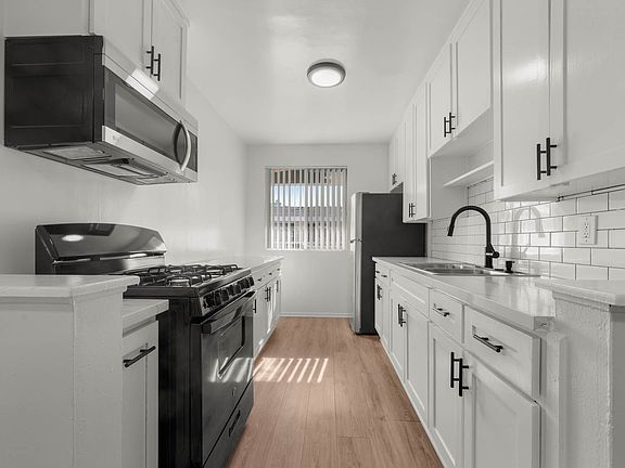 2nd image of 3933 Nicolet Ave APT 7