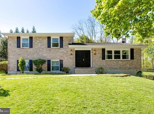 909 Farmstead Rd, Cockeysville, MD 21030