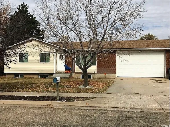 665 W 700 N, Clearfield, UT 84015