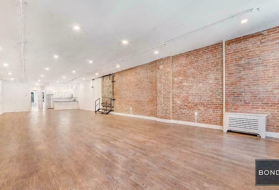 1st image of 814 Broadway Fl 4