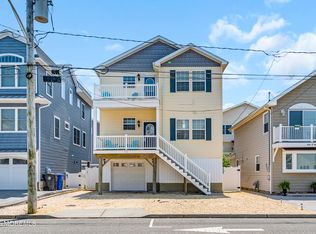 33 Fielder Ave, Ortley Beach, NJ 08751
