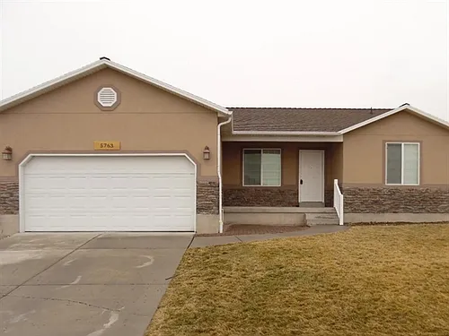 5763 W Sunbright Ln Photo 1