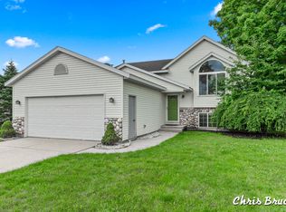 3523 Breezewood Dr SE, Kentwood, MI 49512