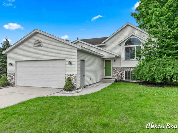 3523 Breezewood Dr SE, Kentwood, MI 49512