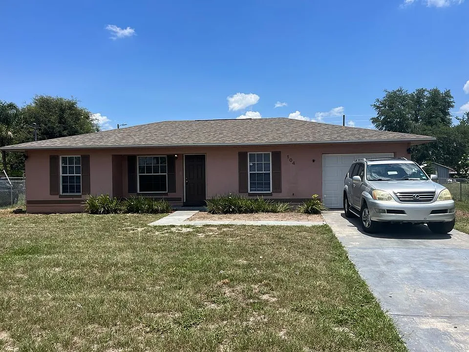 104 Madera Dr