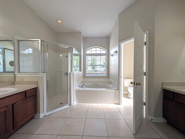5190 Johnson Lake Ct — Photo 10