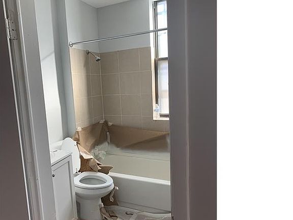 4th image of 7836 S South Shore Dr #3G