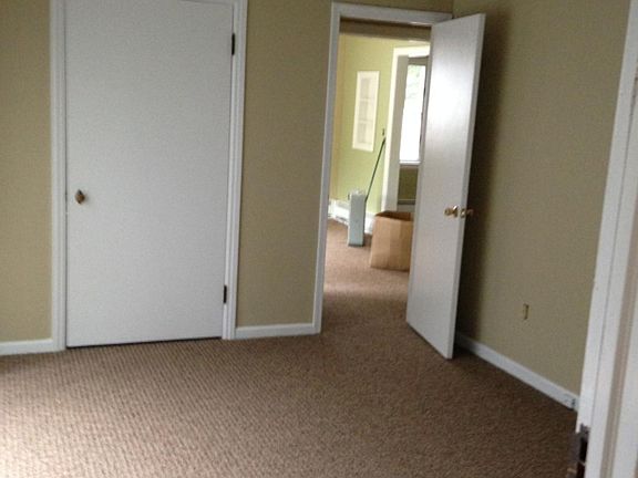 5th image of 27 E Park St
